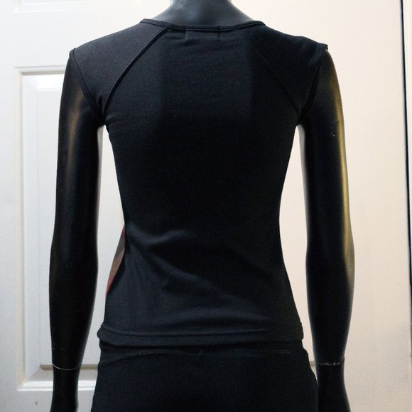 Sleeveless Top - Picture 2 of 5